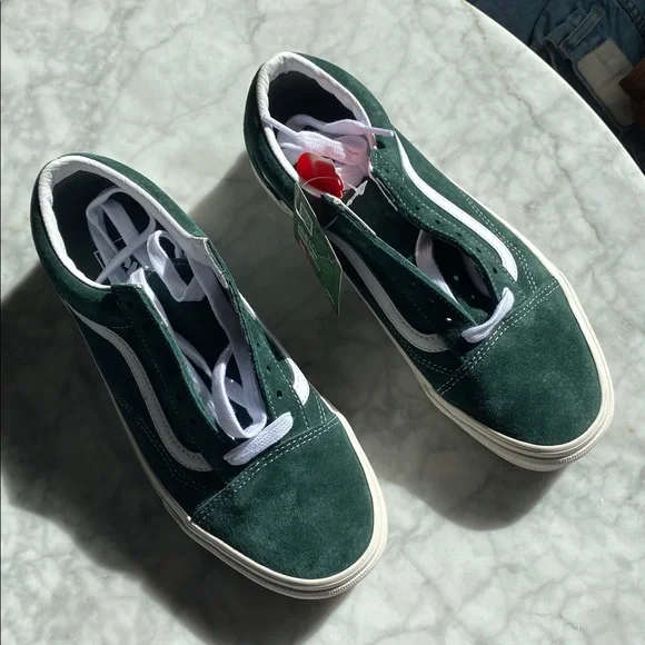 NWT Vans Women's Forest Green Suede Sneakers - Picture 8 of 16